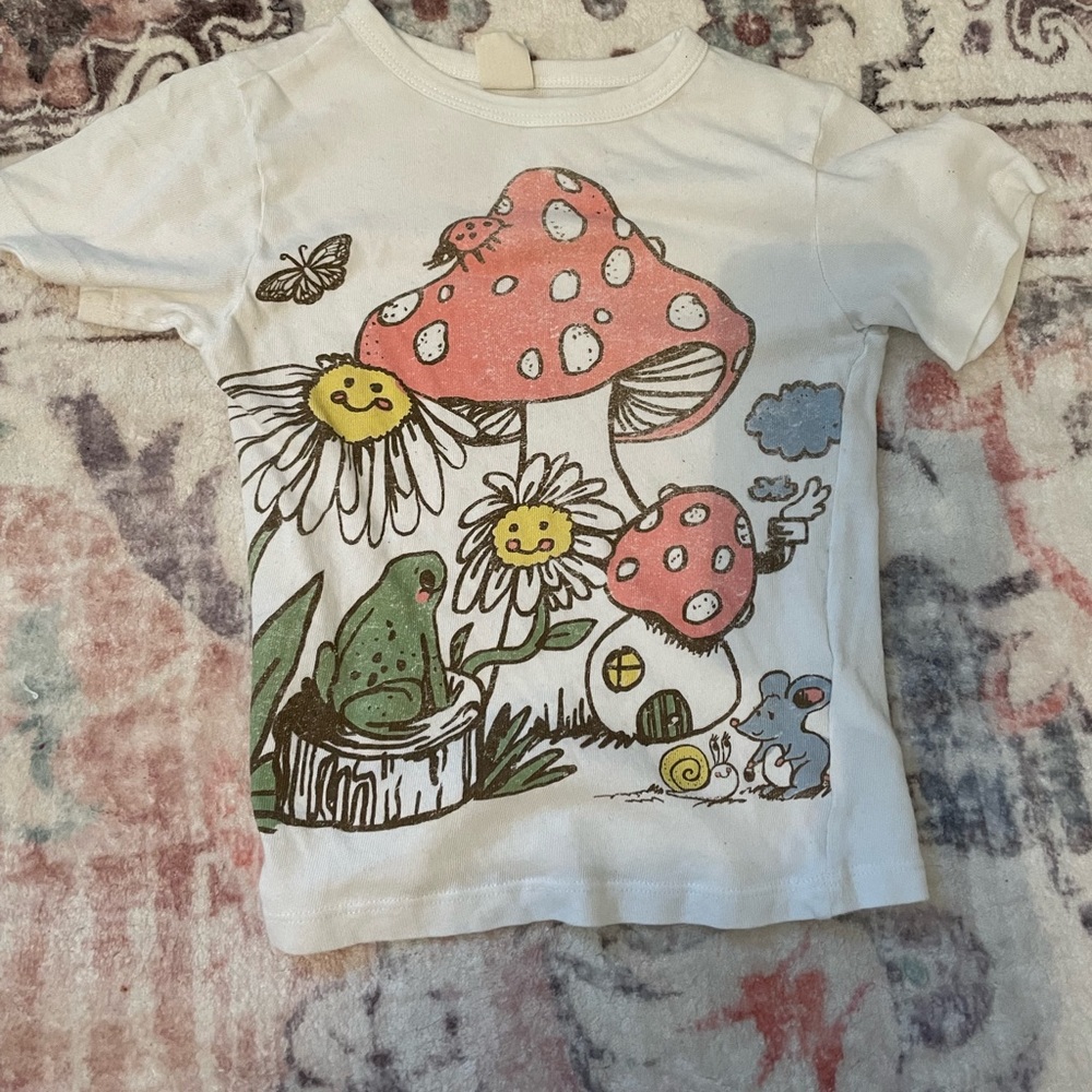 Cute Mushroom Hippie Baby Tee Urban Outfitters | size S